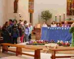 Familienmesse zum 1. Adventsonntag am 01.12.2024 mit Gratulation zum Dienstjubiläum von PastoralassistentInnen und Vorstellung der Erstkommunionkinder